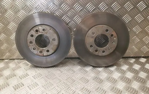 Opel Astra H Front brake disc