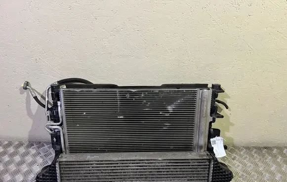 Volvo V40 Radiator set 31439882 31338734