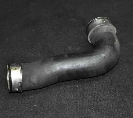 Skoda Octavia Mk2 (1Z) Intercooler hose/pipe