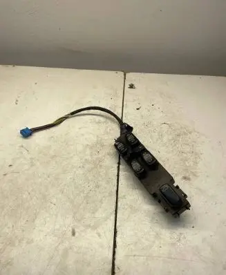 Mercedes-Benz S W220 Electric window control switch A2208201010 501698006 010800A16