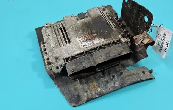 Opel Zafira B Engine control unit/module ECU 0281011669 IMPRK1587017