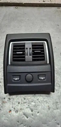 BMW 4 F32 F33 Rear air vent grill 9333675 9222046