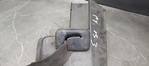 Volkswagen PASSAT B4 Rear seatbelt 357857805