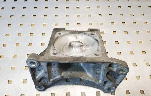 Chrysler 300 - 300C Gearbox mounting bracket 04578062AC