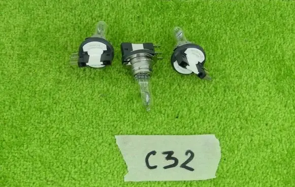 Ford Fiesta Headlight/headlamp bulb U64176