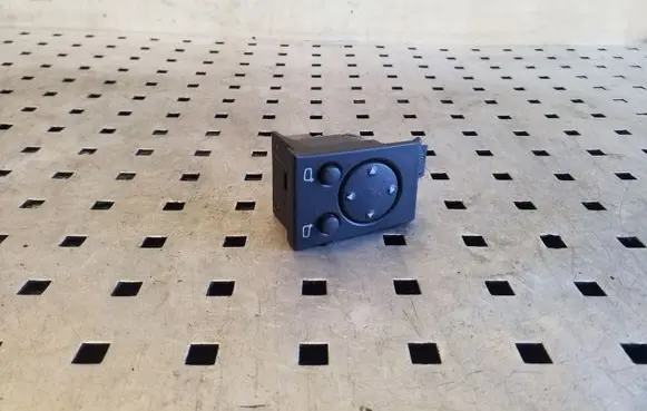 Audi A6 S6 C4 4A Wing mirror switch 4A0959565