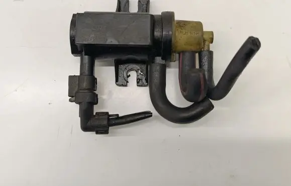 Mercedes-Benz E W212 Turbo solenoid valve A0091533128