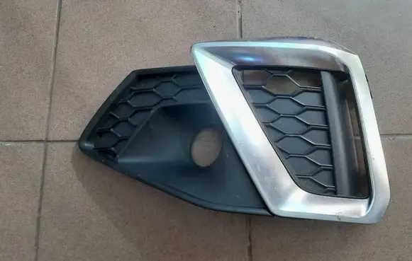 Audi A4 S4 B9 8W Front bumper lower grill 8W0807681AM