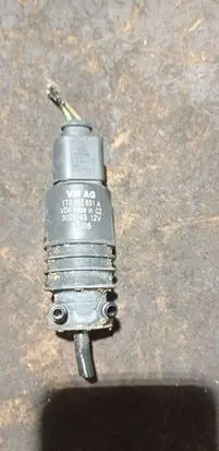 Audi A3 S3 8P Windscreen/windshield washer pump 1T0955651A