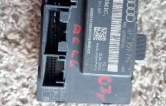 Audi A6 S6 C6 4F Door control unit/module 4F0959794
