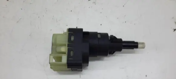 Volkswagen PASSAT B5.5 Brake pedal sensor switch 1K2945511