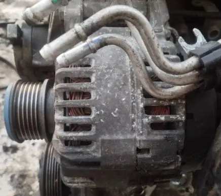 Volkswagen PASSAT B6 Generator/alternator 06f903023c