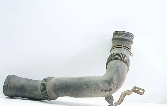 Volkswagen Caddy Air intake duct part 1K0129618T