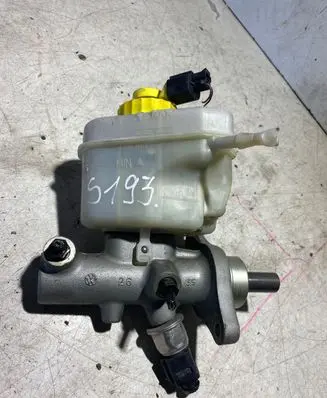 Volkswagen Touran I Brake fluid reservoir 