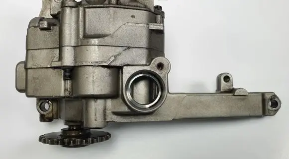 Chrysler 300 - 300C Oil pump 6421810901