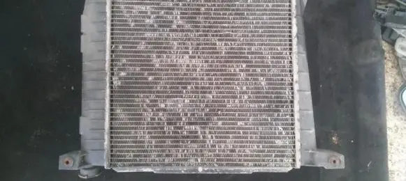 Ford Mondeo MK I Coolant radiator 01a10r0245