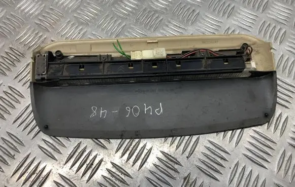 Peugeot 406 Third/center stoplight E2024153