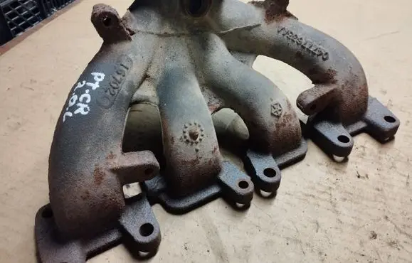 Chrysler PT Cruiser Exhaust manifold 04777633AA