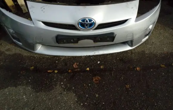 Toyota Prius (XW30) Front bumper