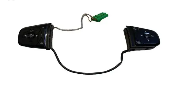 Volvo S60 Steering wheel buttons/switches 32266343