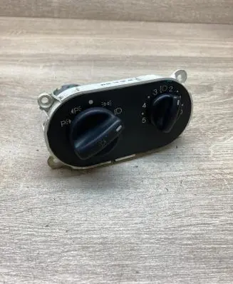 Ford Mondeo MK I Light switch 93BB13K196AC