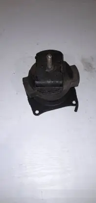Honda Odyssey Engine mount bracket