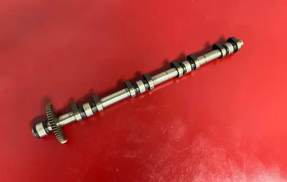 BMW X5 F15 Camshaft 7604862 11377604862