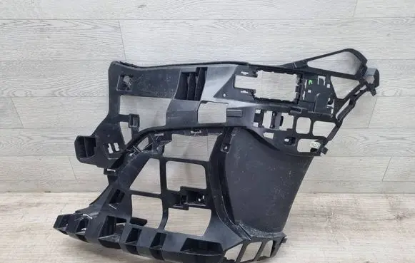 BMW 2 Active Tourer U06 Front bumper mounting bracket 8737241