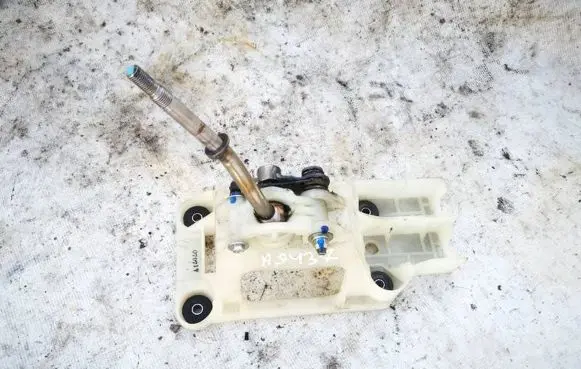 Mitsubishi Lancer Gear shifter/selector