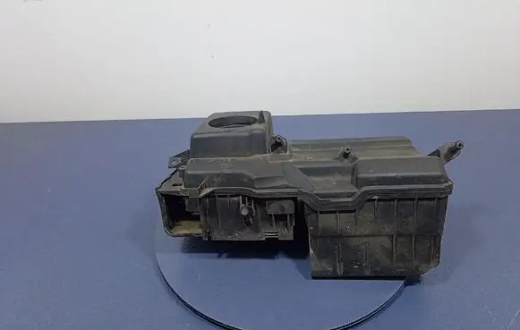 Ford Mondeo MK IV Air filter box 30650076