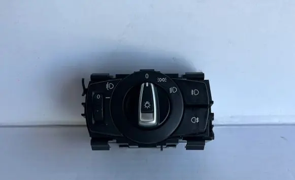 BMW X1 E84 Light switch 9169405 33600112