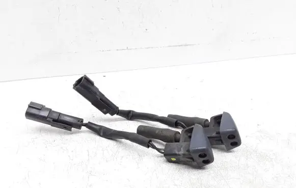 Volvo V60 Windshield washer spray nozzle 