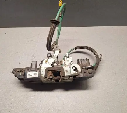 Fiat Stilo Front door lock 51736478