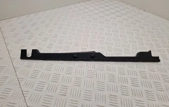 Audi A4 Allroad B9 Fender end trim 8W0820581