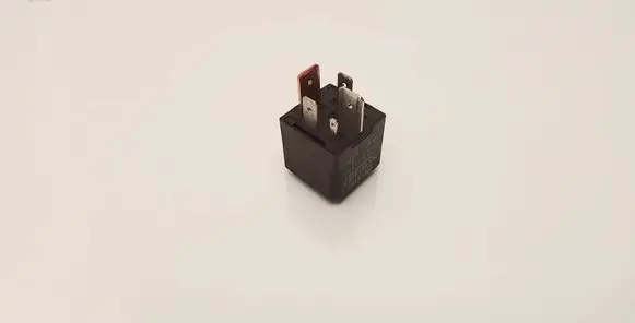 Volkswagen Touran I Other relay 3D0951253A