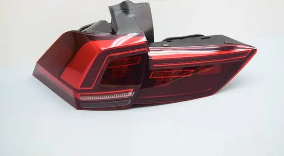 Volkswagen Tiguan Rear/tail lights set 5NA945307D