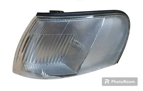 Toyota Corolla E100 Front indicator light 12387