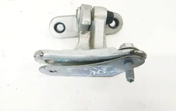 Mercedes-Benz A W176 Front door upper hinge A046572 HW246A1