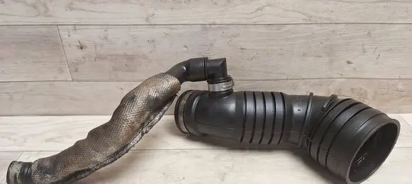 Audi A4 S4 B6 8E 8H Turbo air intake inlet pipe/hose 4B0129627A