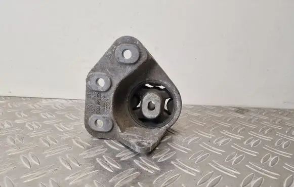 Audi A8 S8 D3 4E Rear differential mounting bracket 4E0599133C