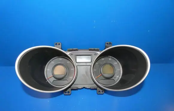Hyundai ix35 Speedometer (instrument cluster) 94003-2Y350 11001623501U M335