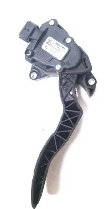 Nissan X-Trail T32 Accelerator throttle pedal 180024BA0B