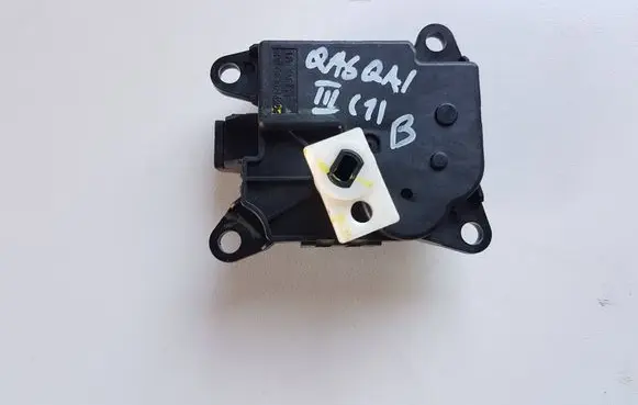 Nissan Qashqai J12 Air flap motor/actuator 277316UA0A