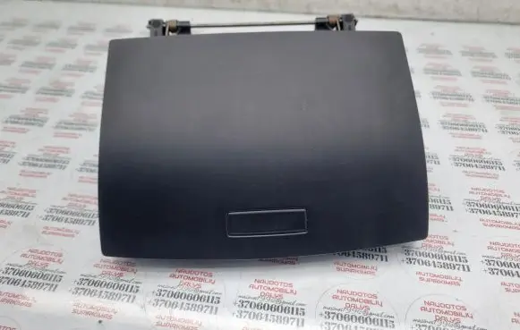 Volkswagen Touareg I Glove box 7L6857919D