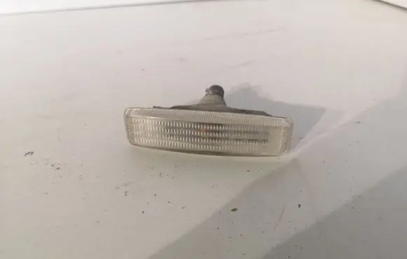 BMW 5 E39 Front fender indicator light
