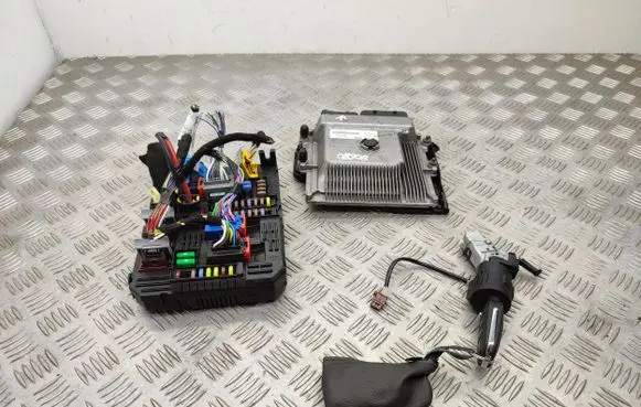 Opel Grandland X Engine ECU kit and lock set 9673257480 9663123380 9817859680