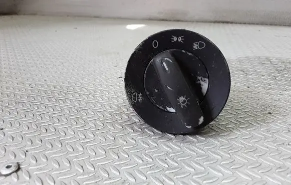 Volkswagen Touran I Light switch 1T0941431B