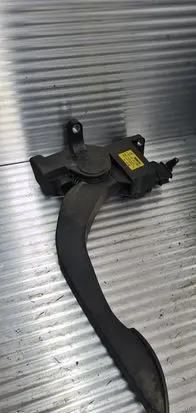 Iveco Daily 35 - 40.10 Accelerator throttle pedal 0281002632 106300188
