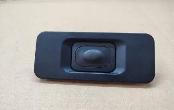 Jaguar XE Tailgate opening switch GX73432B10AB