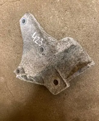 Volvo XC60 Engine mounting bracket 6G926P096AD